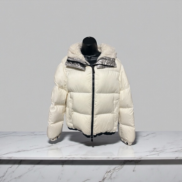 Authentic MONCLER White Puffer Jacket with Metallic Hood Details - Picture 3 of 15
